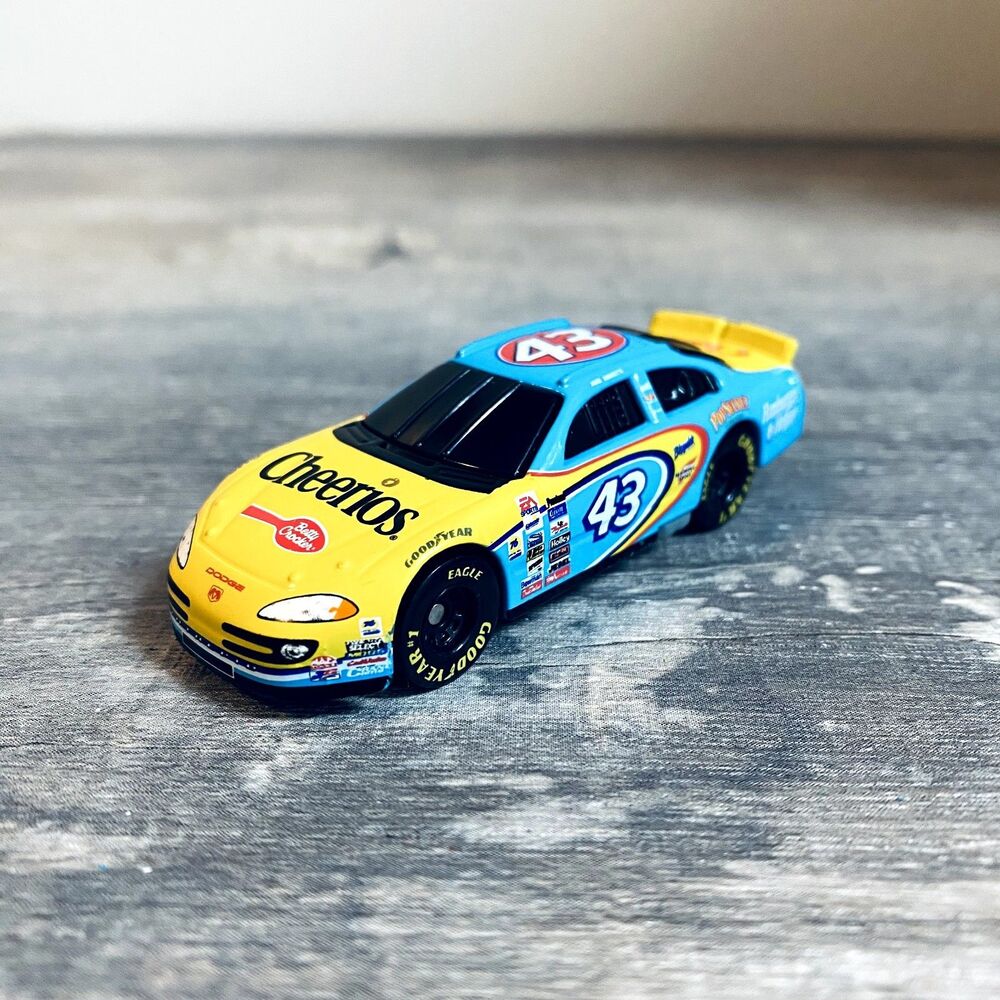Unbranded John Andretti #43 Cheerios Petty Dodge Intrepid 1:64 Diecast NASCAR